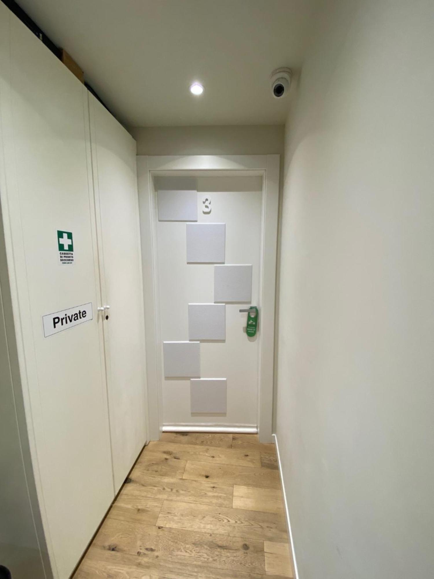 Malvezzi24 Boutique Rooms Дезенцано-дель-Гарда Экстерьер фото